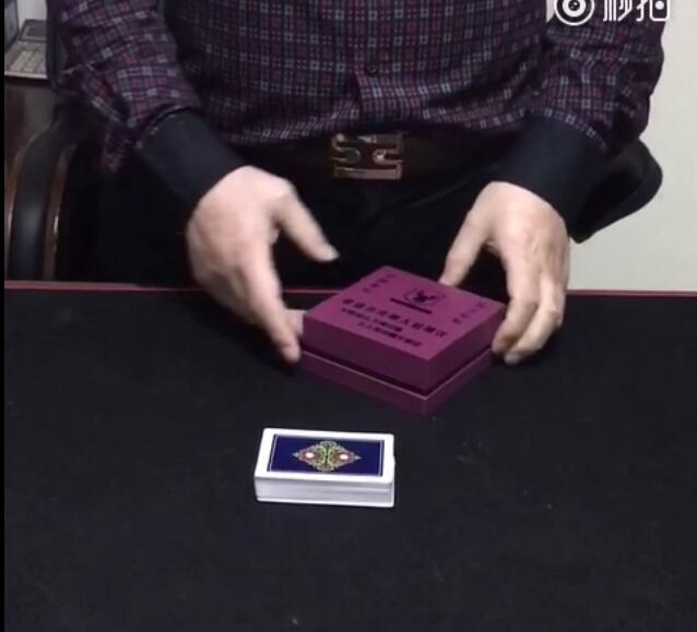 知点仪——不需要镜头耳塞,任何普通牌都可使