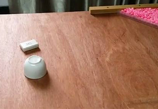 翻滩桌展示效果