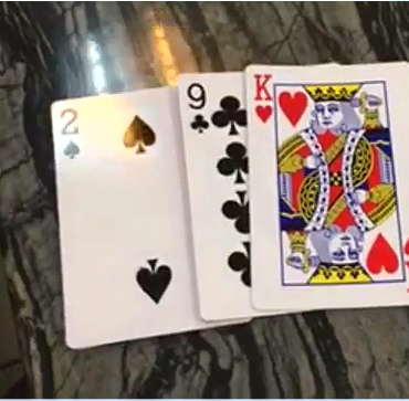 瞬间变牌!看了半天也不知道哪里有异样,想学的来